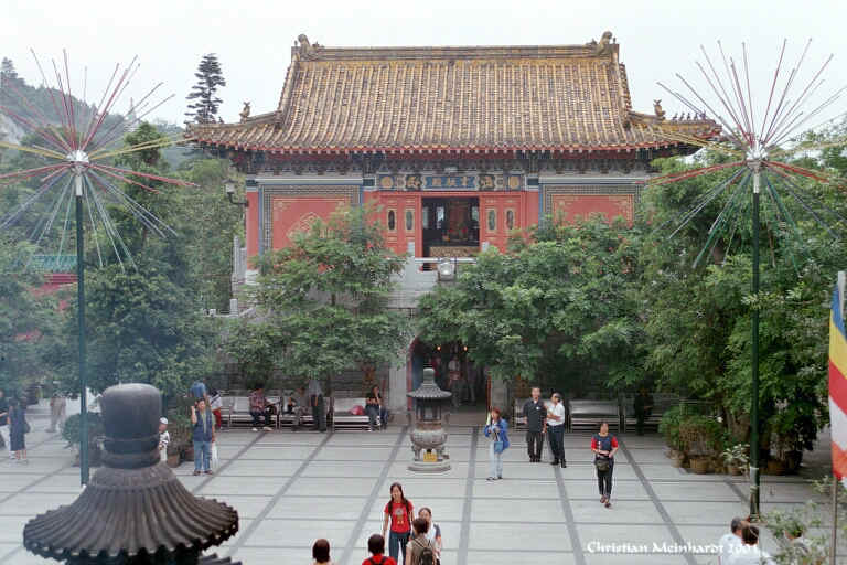 Das Vorgeb�ude von der Innenhofseite