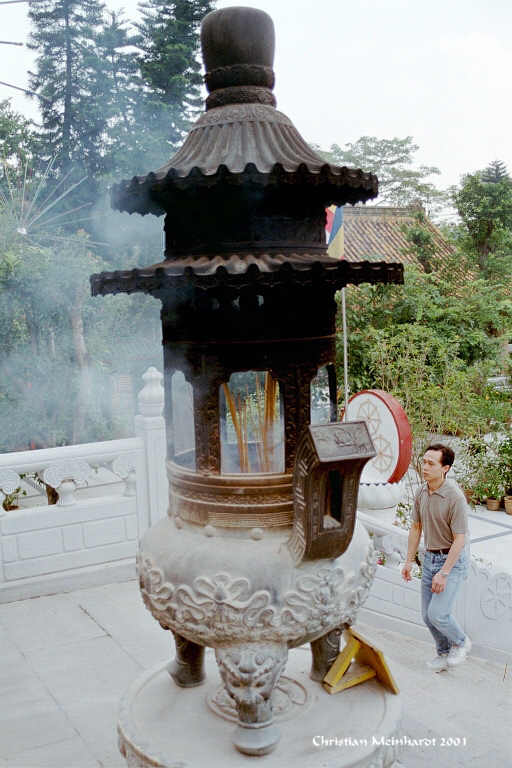 Abstellplatz f�r Weihrauchst�bchen