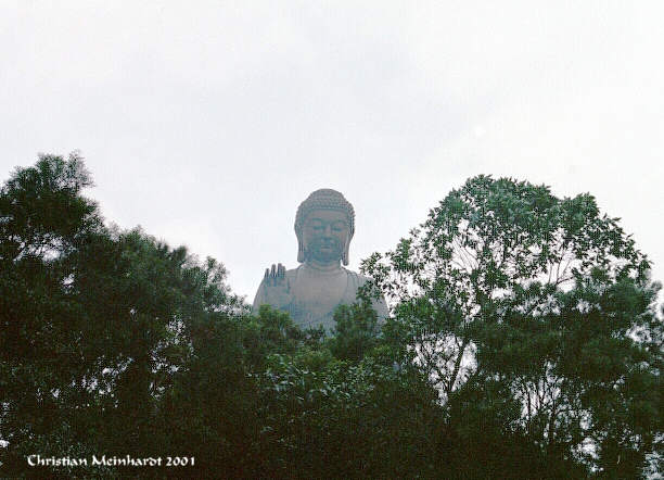 Der Buddha �berragt alles