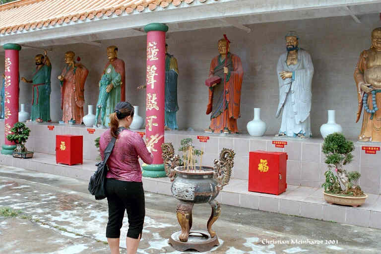  Auch hier wird gebetet.